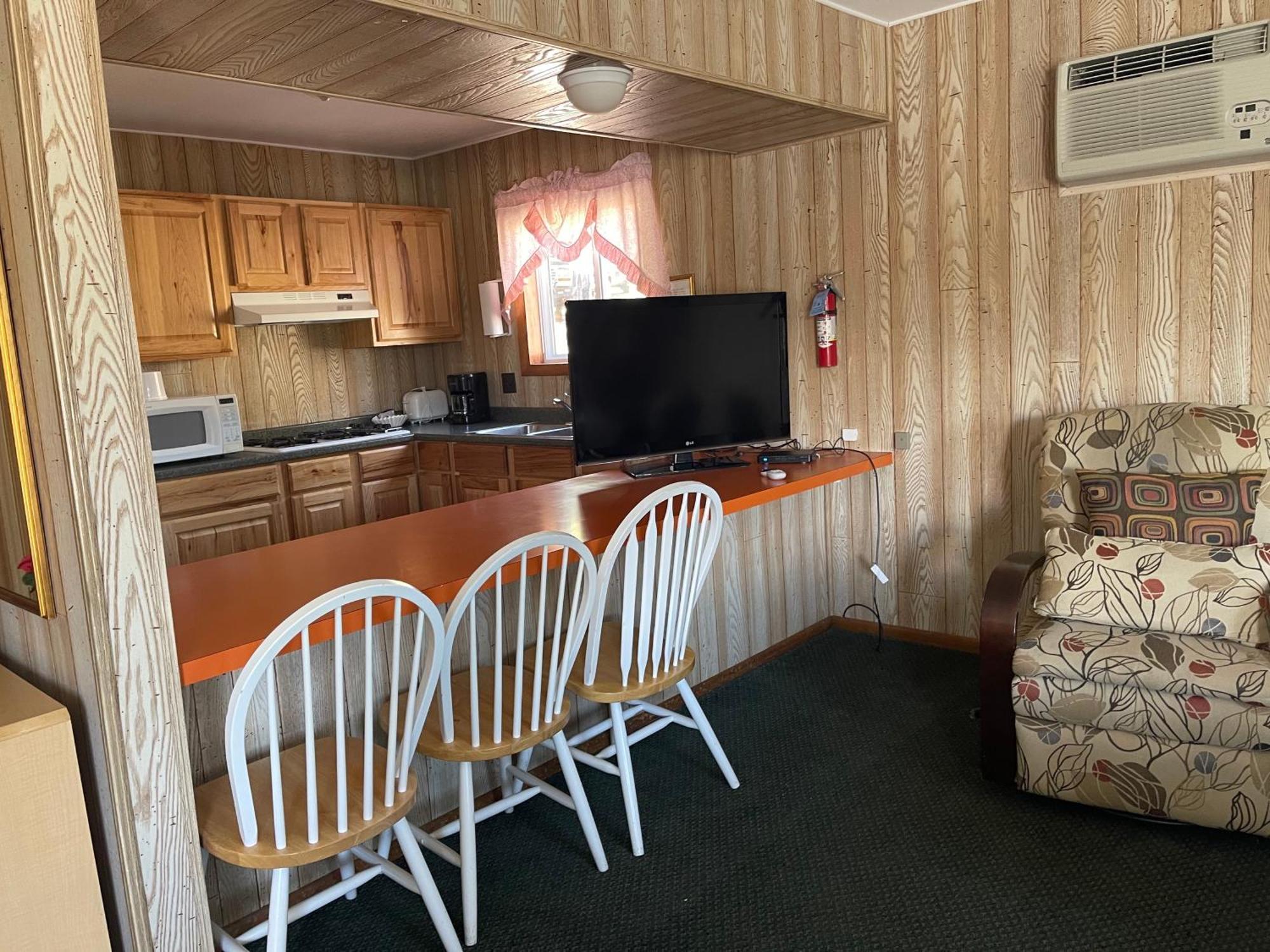 Saddle & Surrey Motel Estes Park Room photo